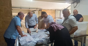 محافظ الجنوب أشرف على تجهيز صناديق الاقتراع للانتخابات البلدية والاختيارية تمهيدا لتسليمها فجر الجمعة