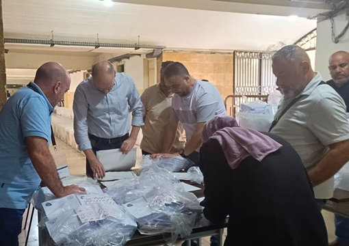 محافظ الجنوب أشرف على تجهيز صناديق الاقتراع للانتخابات البلدية والاختيارية تمهيدا لتسليمها فجر الجمعة